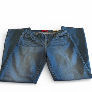 Women’s Guess Denim Jeans Size 32 Medium Rise Straight Azalia Fit